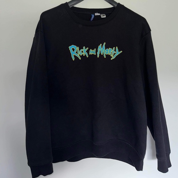 NOW AVAILABLE 2STIGO.THRIFT 🚨
RICK AND MORTY SWEATER AVAILABLE FOR SIZE LARGE - Picture 2 of 2